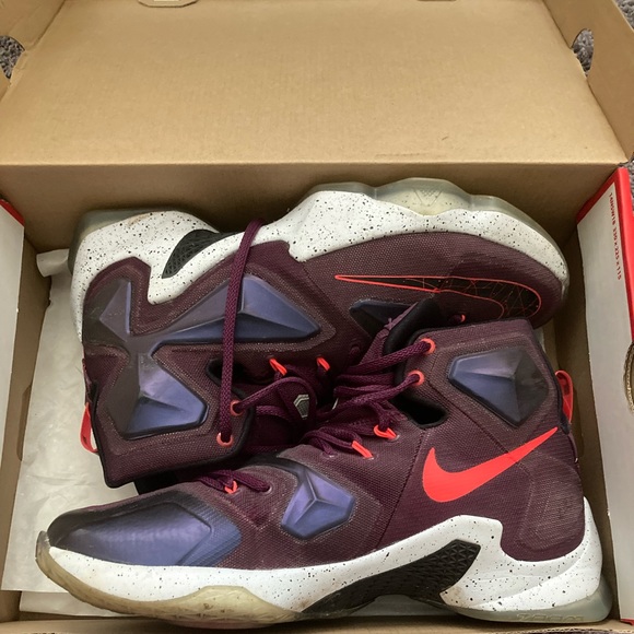 Nike LeBron 13 " Written In The Stars " Size 8.5 - Picture 3 of 4